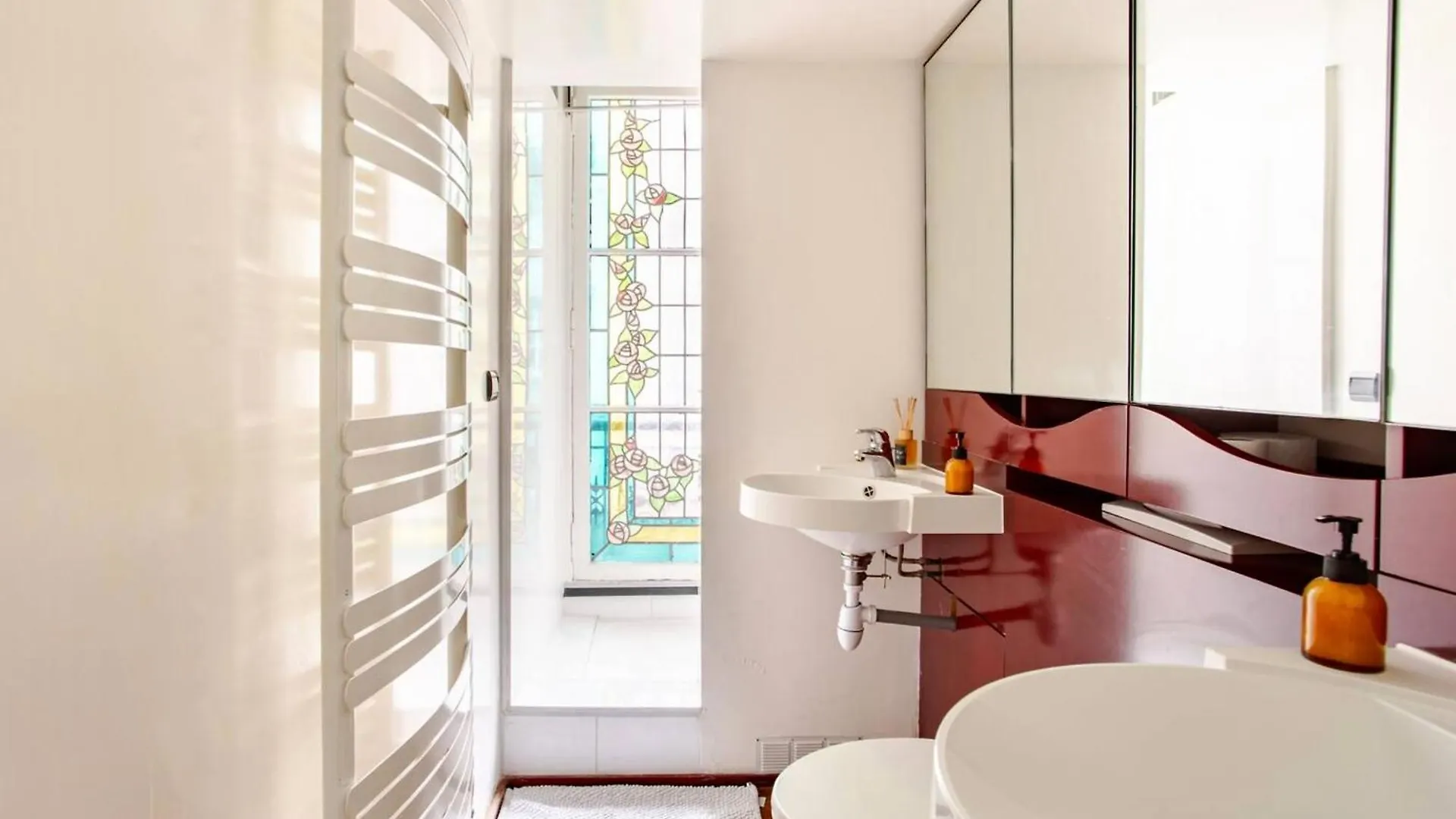Chic Parisian Flat *